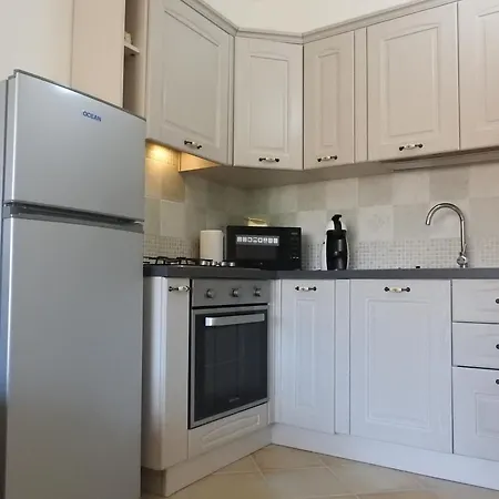 Le Castellane * קאסטלסארדו